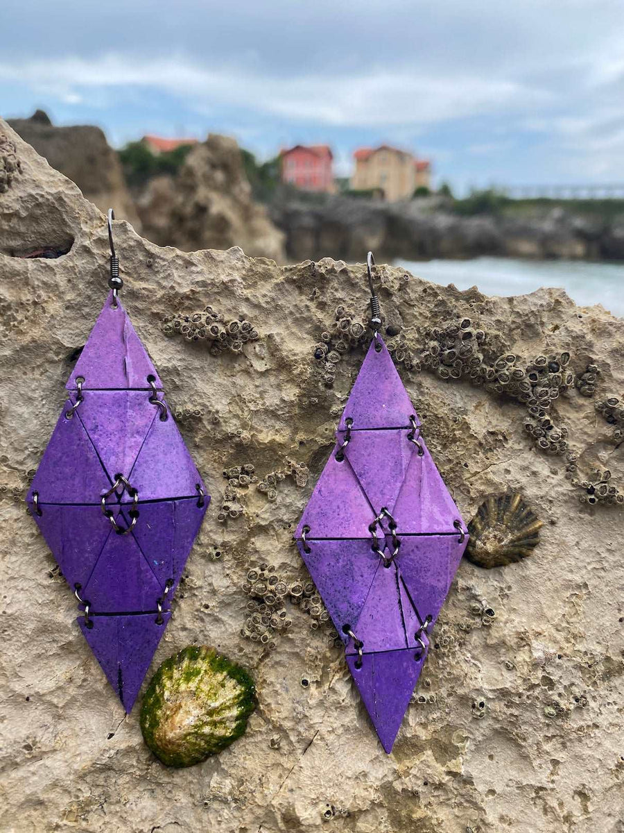 Nisus Diamond Shaped 💜 Purple Earrings