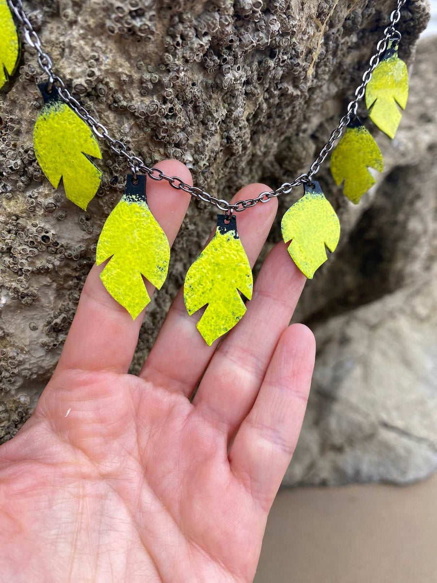 yellow jewellery, necklace and earrings, upcycled and eco-friendly accessories by Laura Zabo