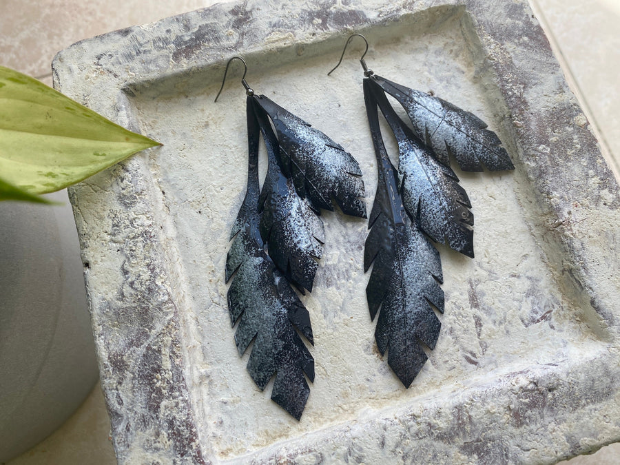 silver black leaf shaped bold long statement earrings, upcycled tyre rubber jewelry, eco-friendly Christmas and birthday gift by Laura zabo