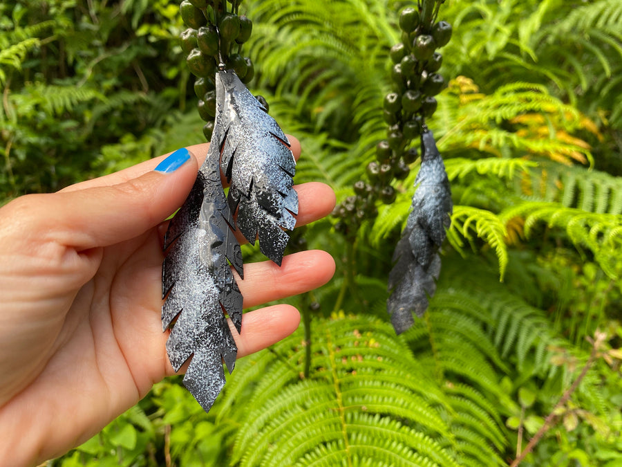 silver black leaf shaped bold long statement earrings, upcycled tyre rubber jewelry, eco-friendly Christmas and birthday gift by Laura zabo