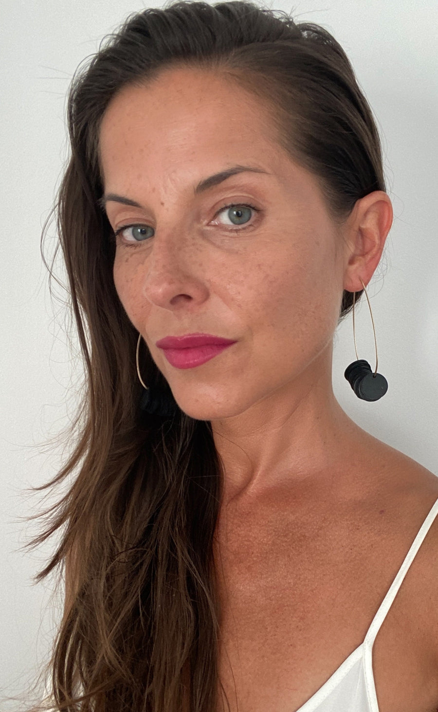 golden black hoop earrings, upcycled bicycle inner tube tyre rubber jewellery, vegan and eco-friendly gift by Laura Zabo