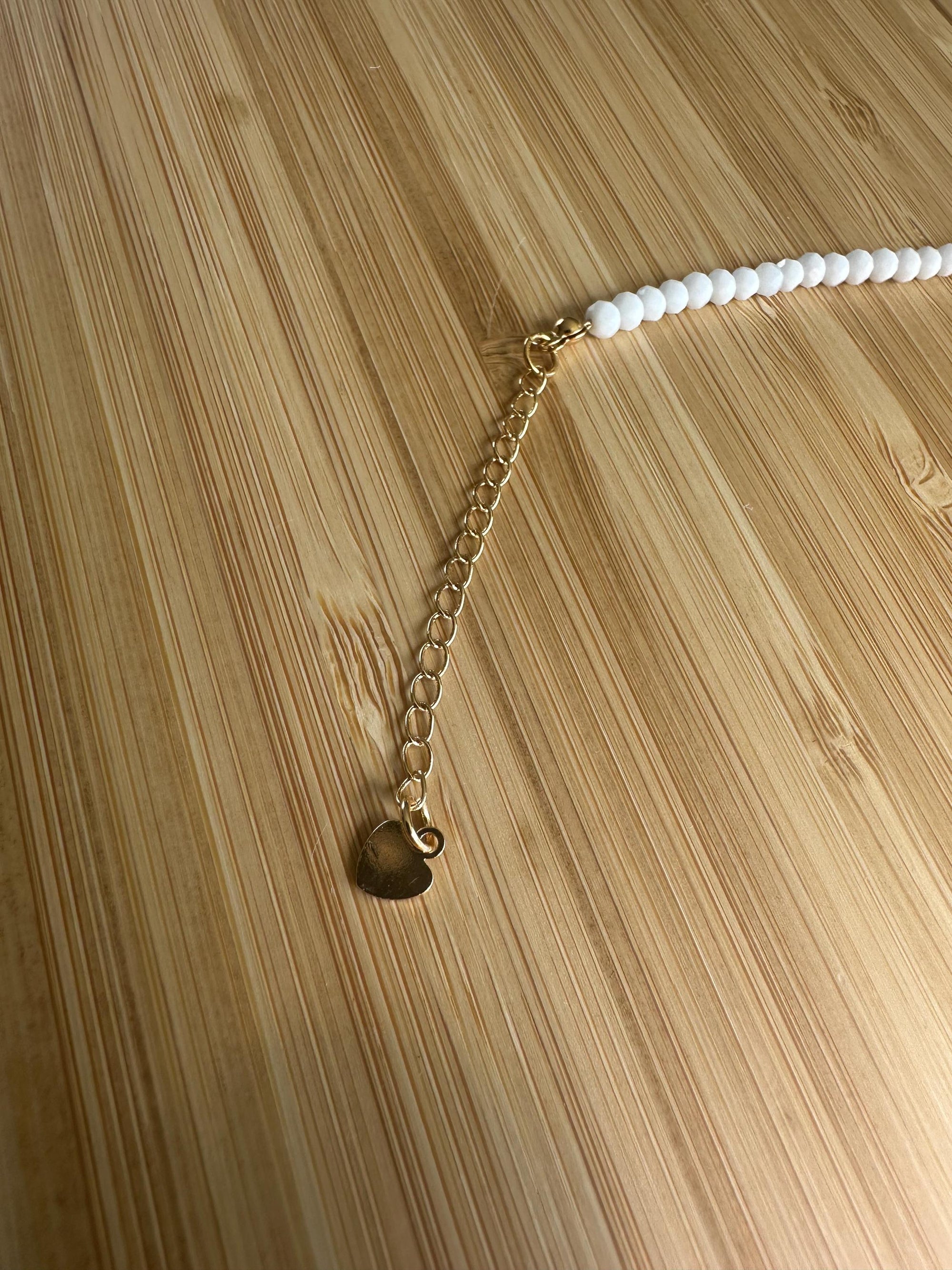 Paperclip Chain Choker with Gold Starfish Pendan and Shell Beads, Coastal Jewellery, Minimaliatic