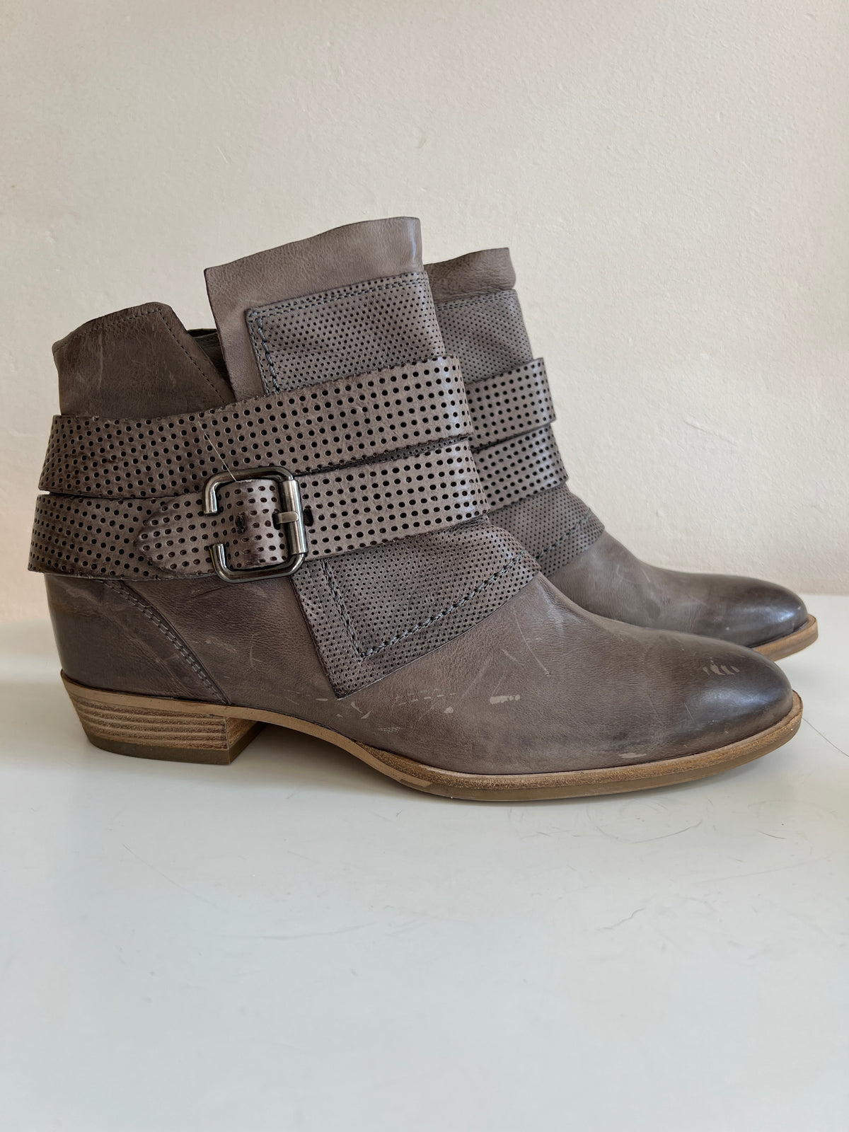 Paul Green Ankle Boots