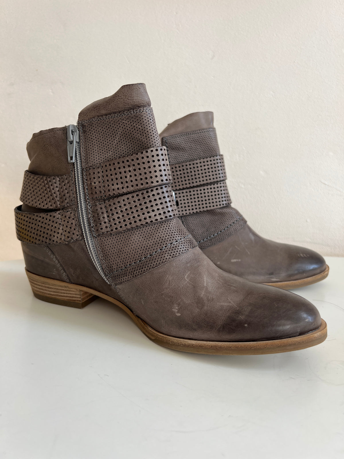Paul Green Ankle Boots